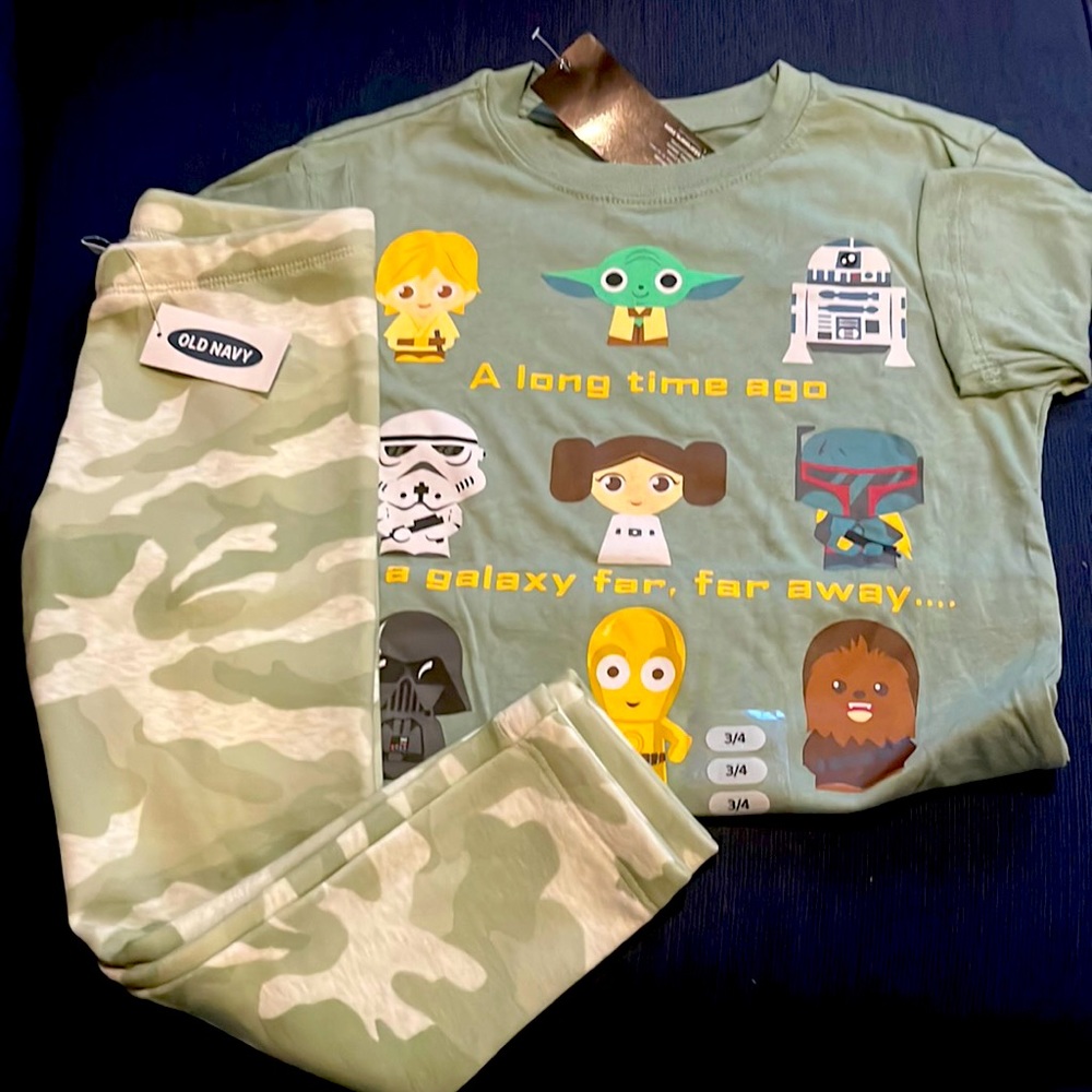 Size 4 toddler a Disney Star Wars outfit
